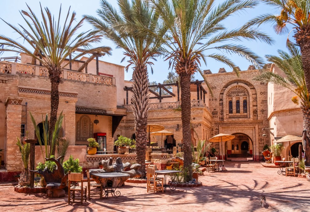 Touristisch geprägte Lage in Agadir mit Ferienimmobilien-Bezug